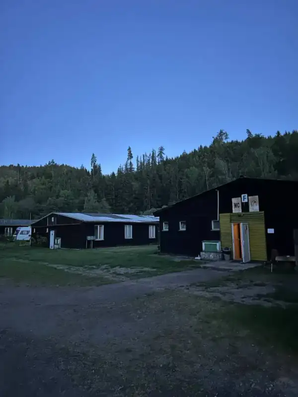 Večerní pohoda v kempu