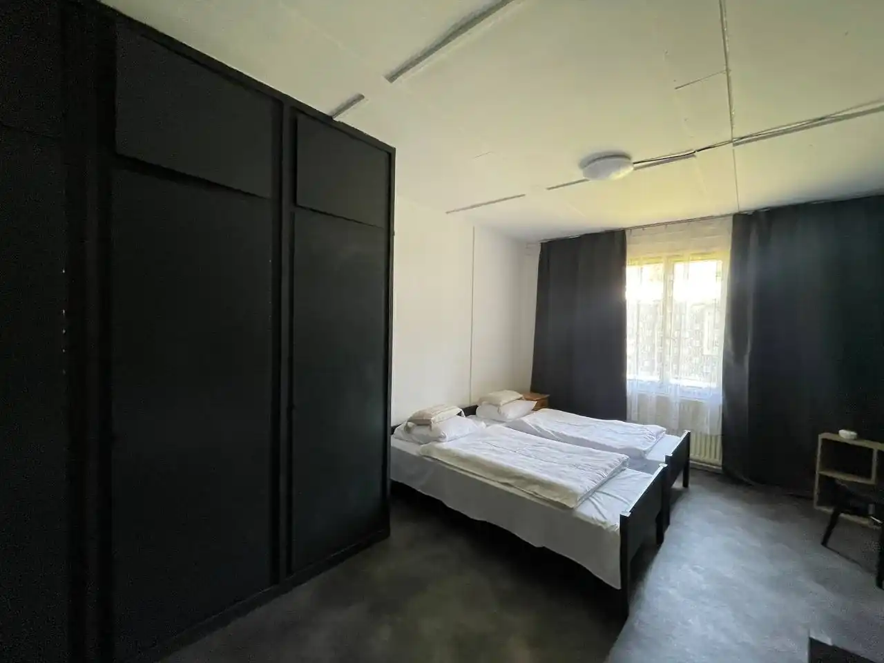 Gallery item 5